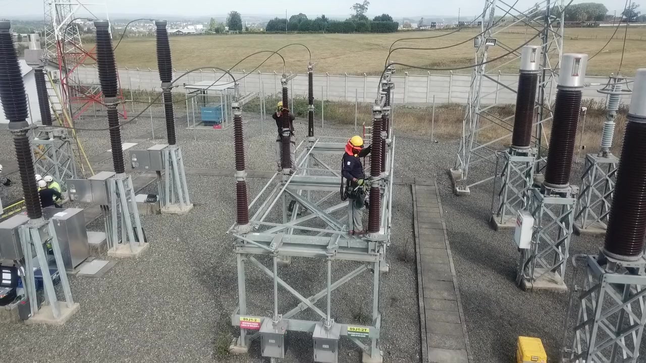 People and equipment delivering an infrastructure project