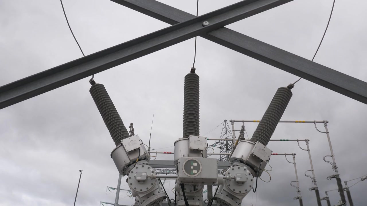 High-voltage equipment for a power project